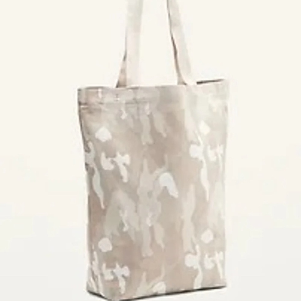 Old Navy Beige & White